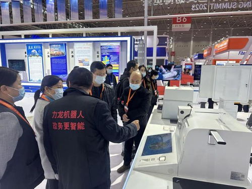 力龍信息亮相服博會(huì)，政務(wù)與場(chǎng)館機(jī)器人引領(lǐng)智能服務(wù)新潮流